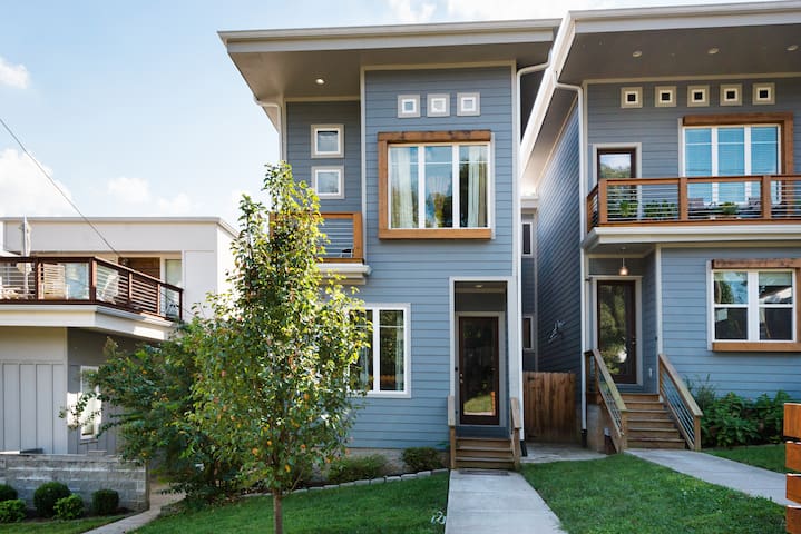 Stay in Style Where the Musicians Live