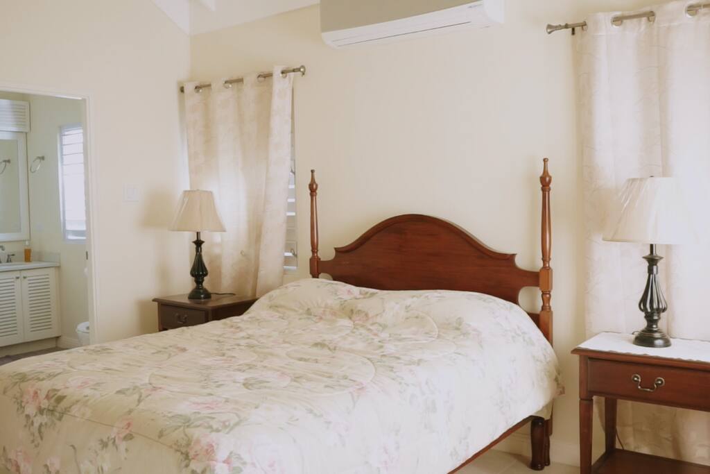 Master Suite - Bedroom