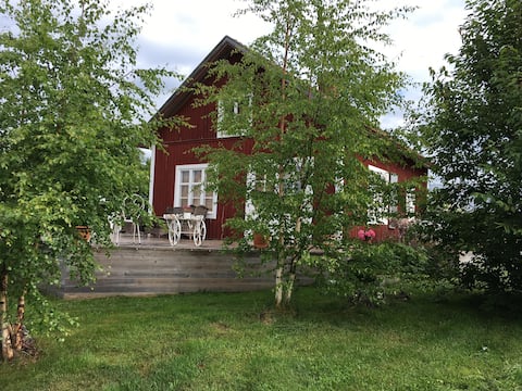 Successful Airbnb property: Easy Garden B&B in Luleå