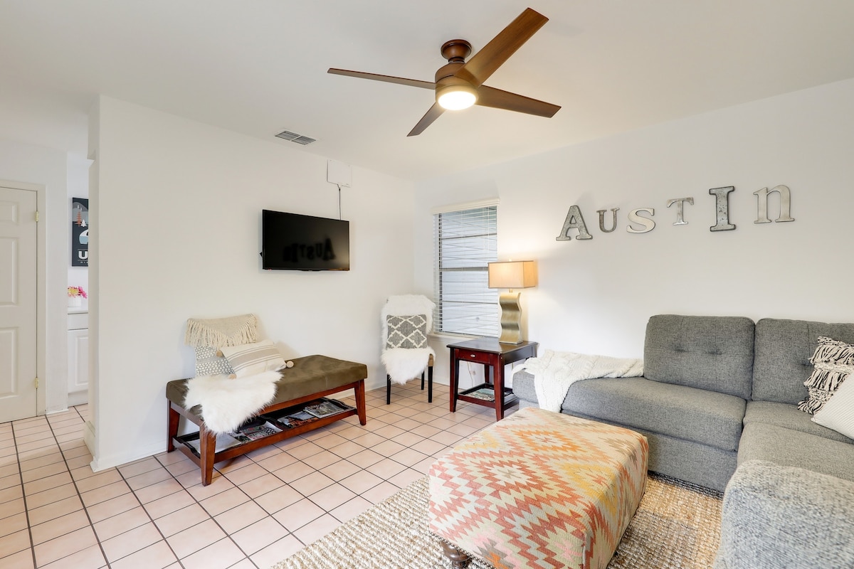 ★Great For Exploring the SoCo Area - Sleeps 6!★