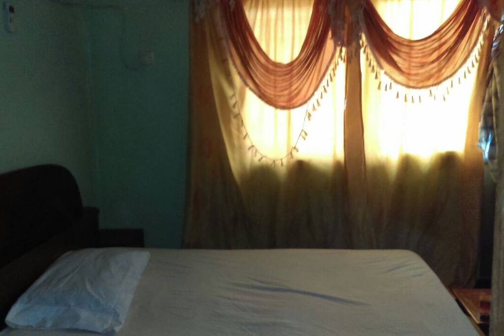 EnSuite/Master Bedroom with bathroom