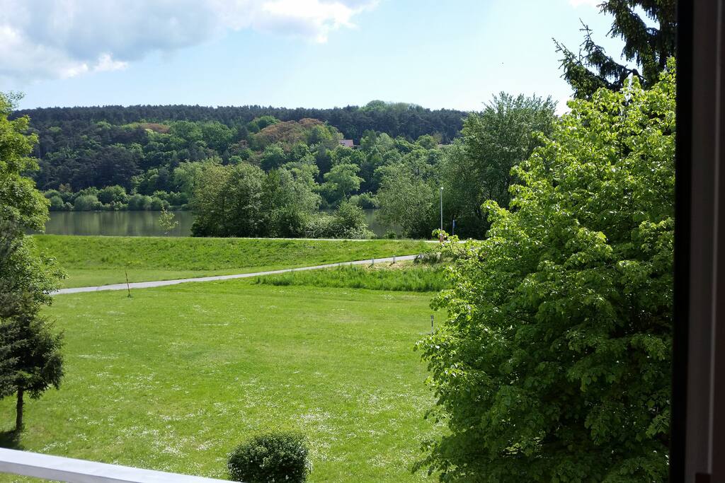 LakeView z balkona