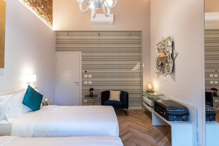 Florence Art Apts -Castano -Deluxe two bedroom apt