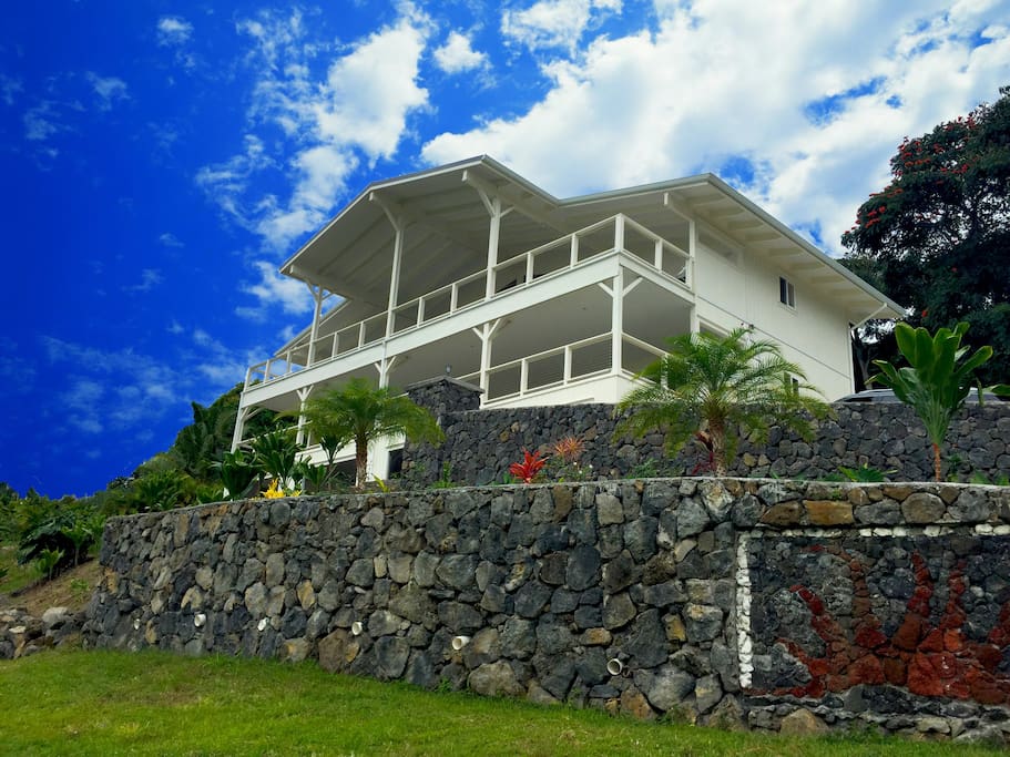 Luxury house on a 1 acre lot in a safe high end neighborhood.
