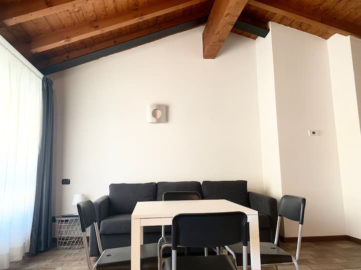 Holiday 🤍 Open Space In Bergamo& Orio Airport - Bergamo