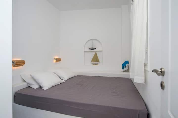 2ο υπνοδωμάτιο με διπλό κρεβάτι