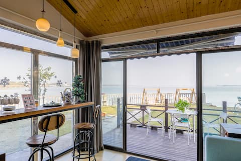Warm spring flowers facing the Great Lakes - Zhouzhuang Jinxi - Whole house rental by the lake - Cannes French style - Lawn gazebo late sunset - Plenty of entertainment and leisure facilities