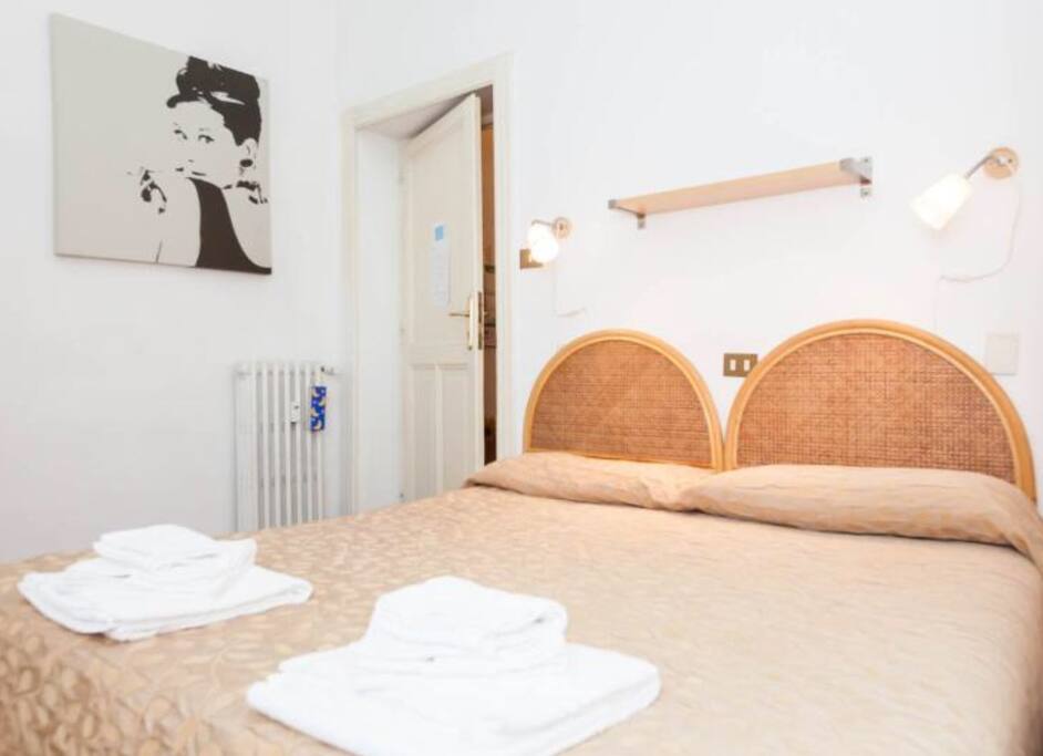 La Camera Blu, con 1 letto matrimoniale o 2 letti singoli