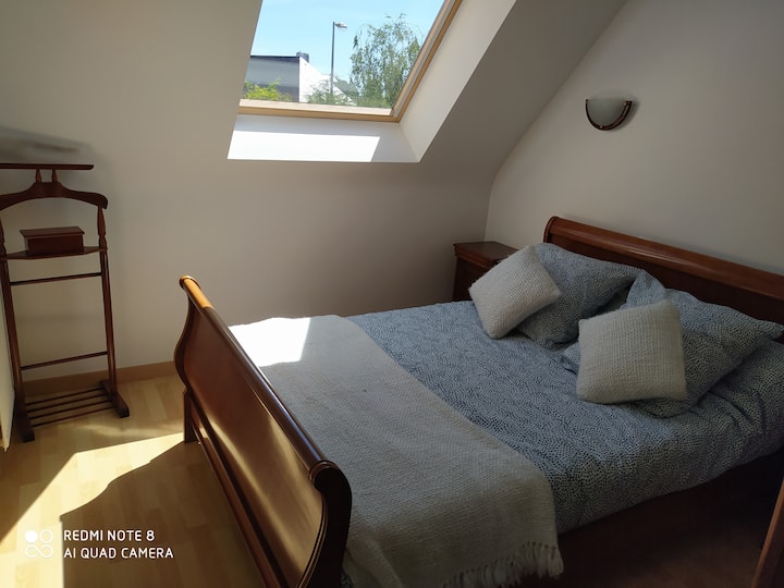 غرفة في الطابق الأول بسرير مزدوج