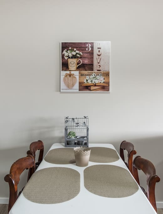 Mesa de refeicoes