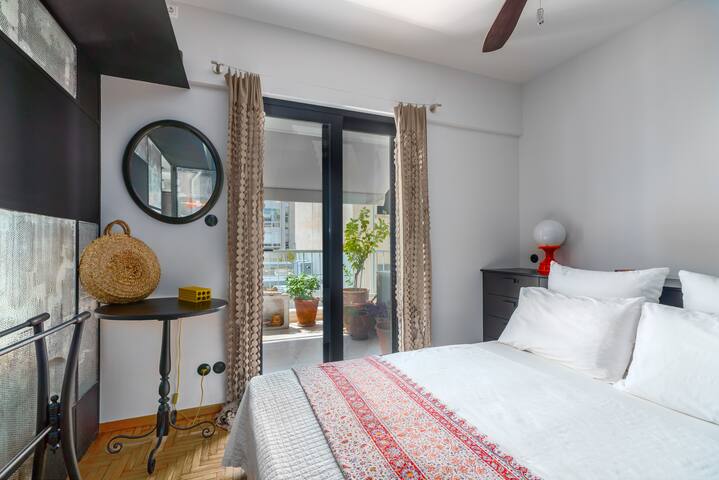 Stylish 2bed home in Syntagma area gallery image 4
