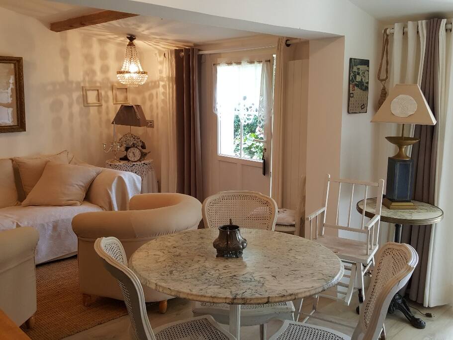Salon