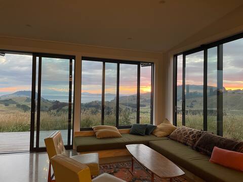 Dreamy sunsets over Lake Taupo & Ruapehu