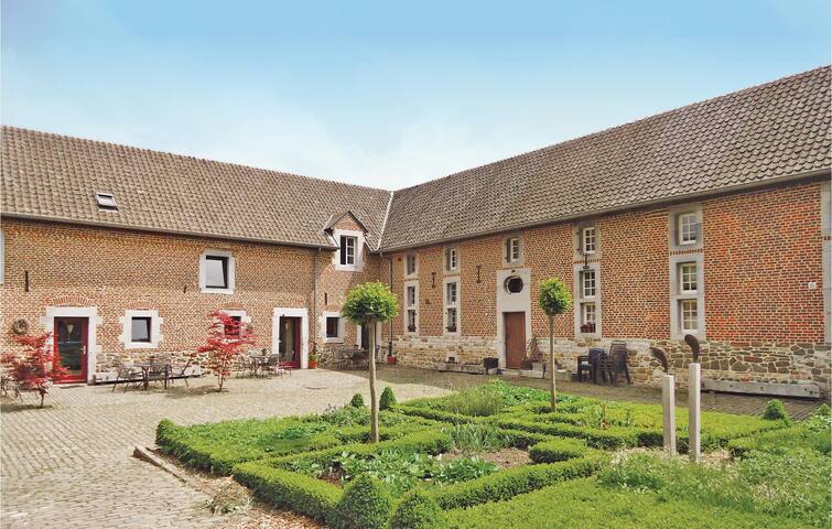 Holiday apartment with 2 bedrooms on 50m² in Richelle/Visé