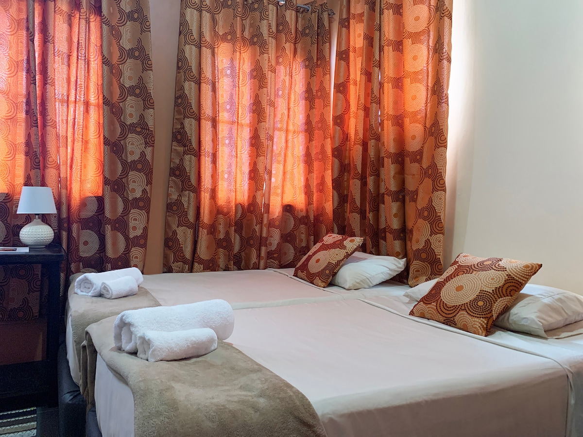 Стаята в центъра