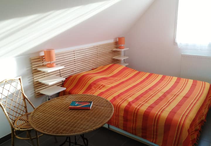 Spavaća soba i krevet širine 1,60m