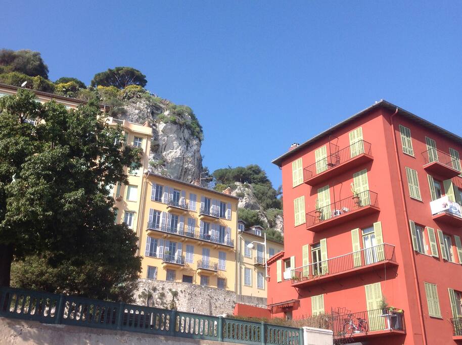 l'appartement sous la colline du chateau