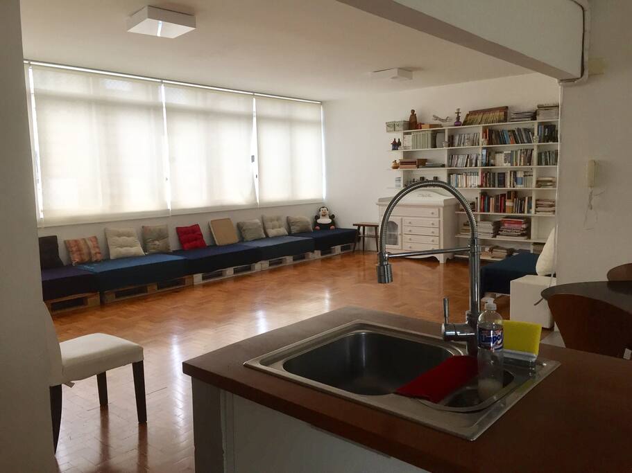 Sala integrada com a cozinha