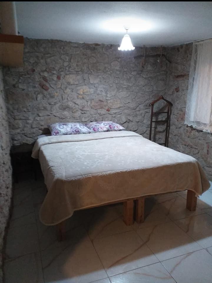 غرفة نوم 
بسريرين فرديين أو غرفة نوم مزدوجة