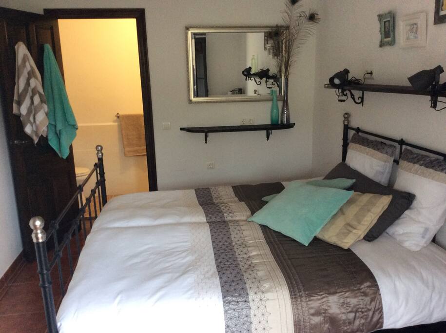 Badkamer en-suite.