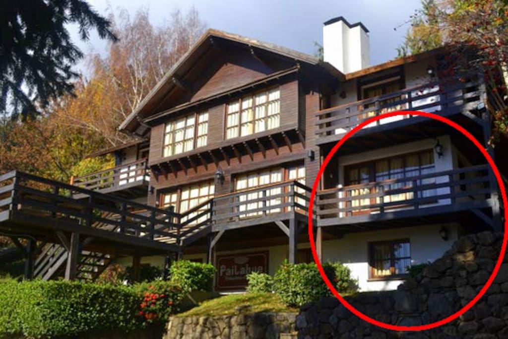 Cabaña marcada en rojo - The cabin indicated in red