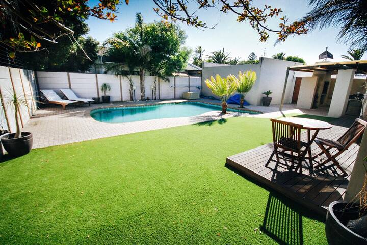 HolidayPod – Pool |Beach | Braai | No Loadshedding gallery image 3