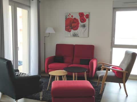 Top Airbnb: Beautiful bright apartment in secure residence à Vendôme