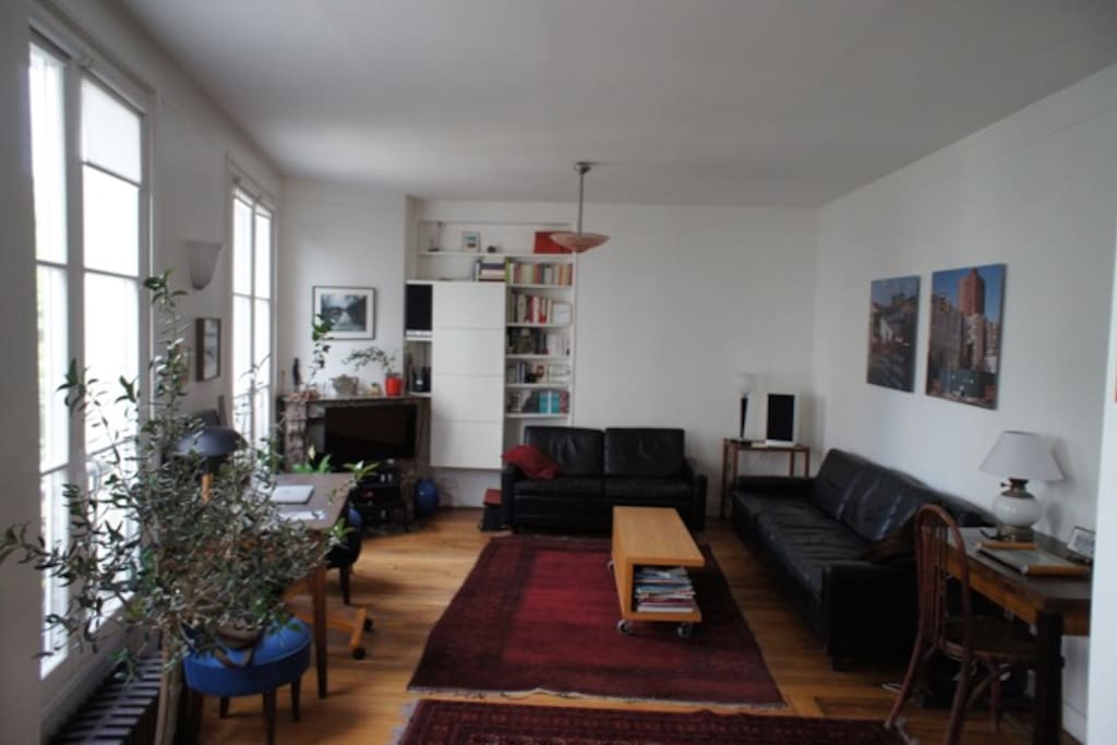 salon / living room