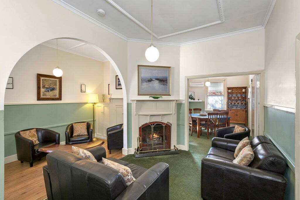 Spacious 8 beds