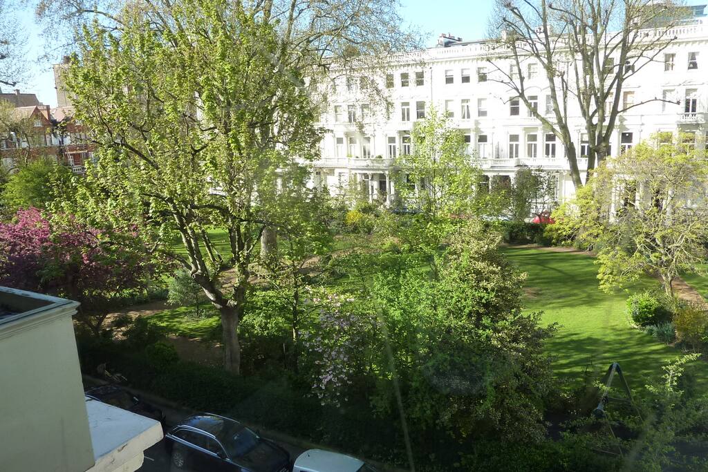 Earls Court Square Garden
