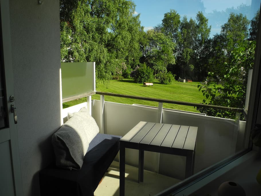 Balcony facing quiet garden & views to the Oslofjord.