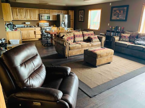 Stampede Alpine Lodge - Near Denali National Park.