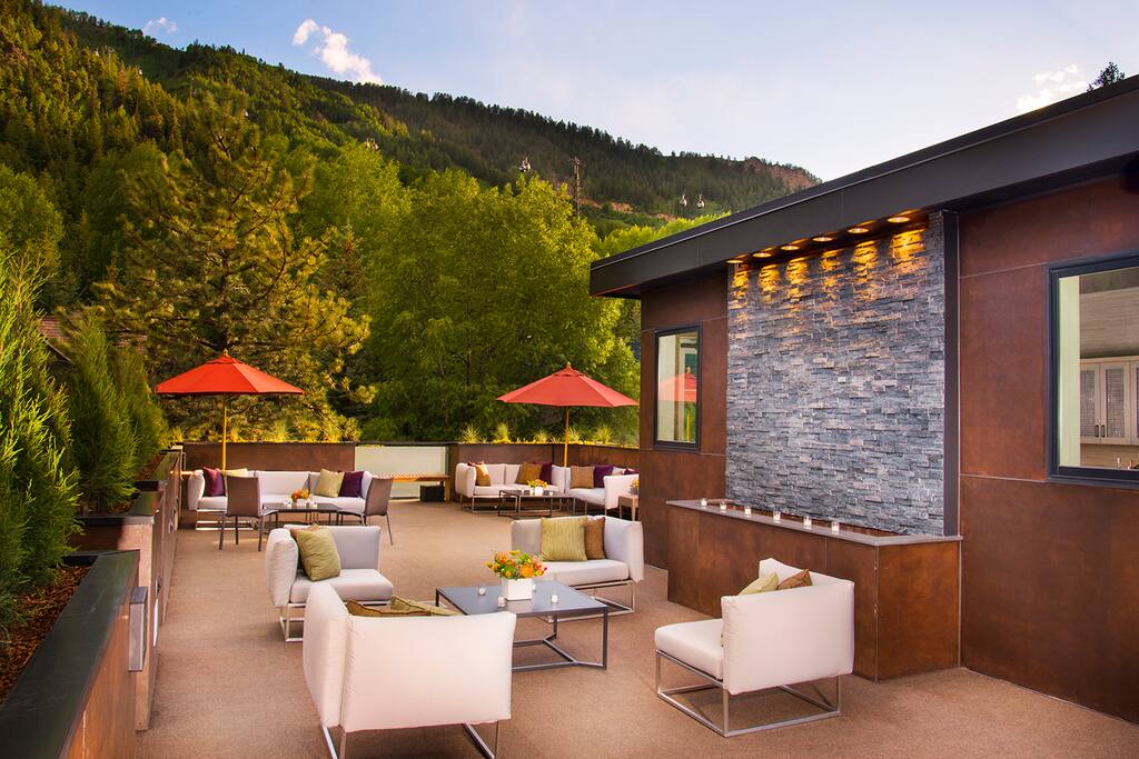 Outdoor Lounge Area