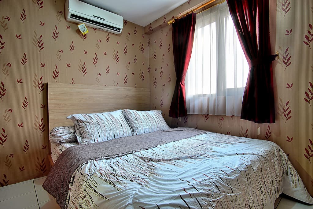 Master bedroom suitable