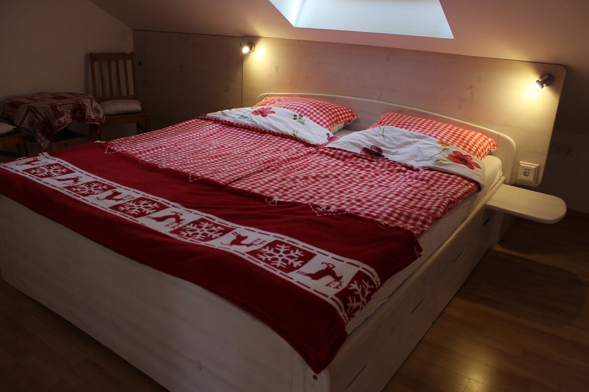 غرفة النوم 1