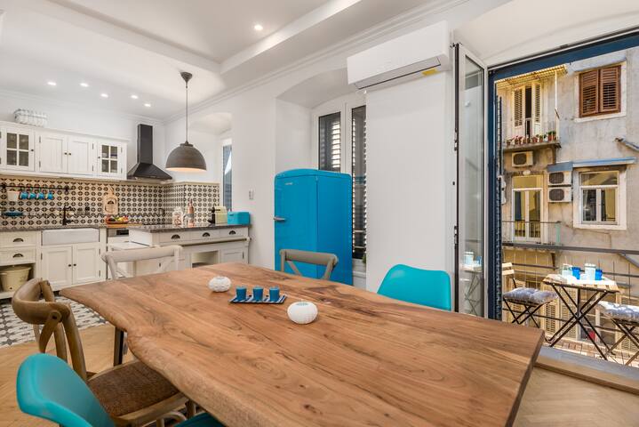 Molo Longo - Central Apartments managed Airbnb listing 1