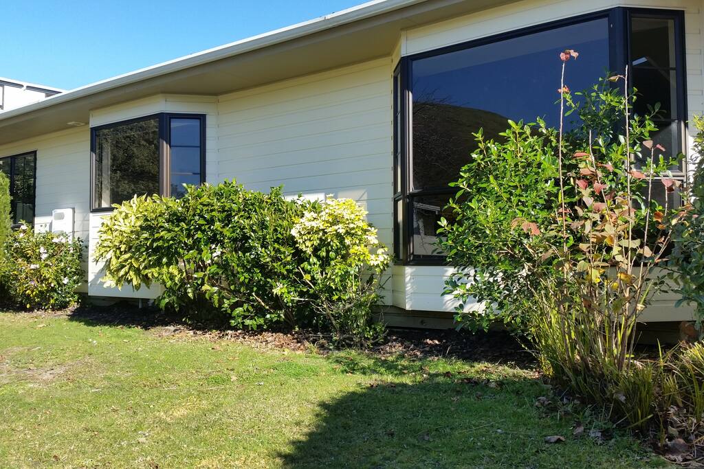 4 bedroom house on sunny section.