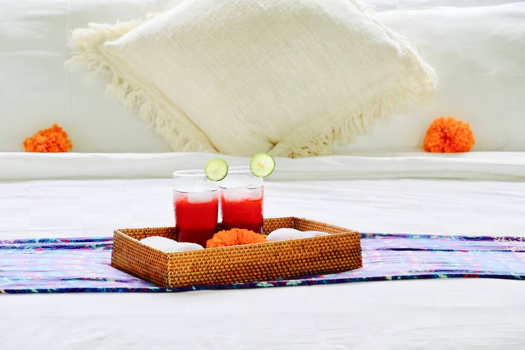Refreshing welcome drinks { LUSH SUITE }Bedroom 4