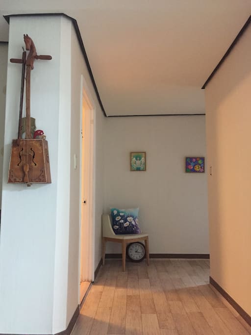 Floor to guestroom.