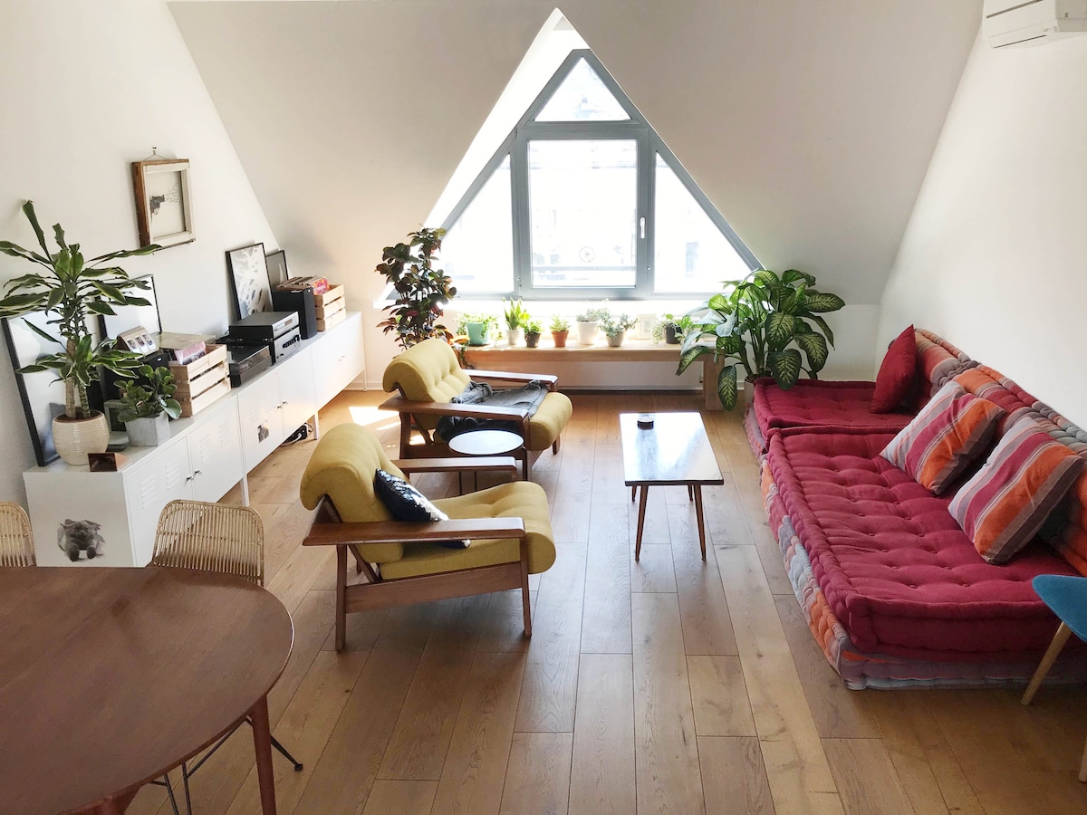 Top performing Airbnb: Perfect For The Family: Luxurious, Sunny Rooftop in Schöneberg