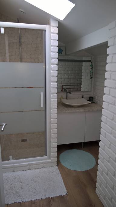 votre salle de bains privée avec wc