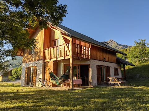 Chalet aux Orres 16/18 beds "LeBonChalet"