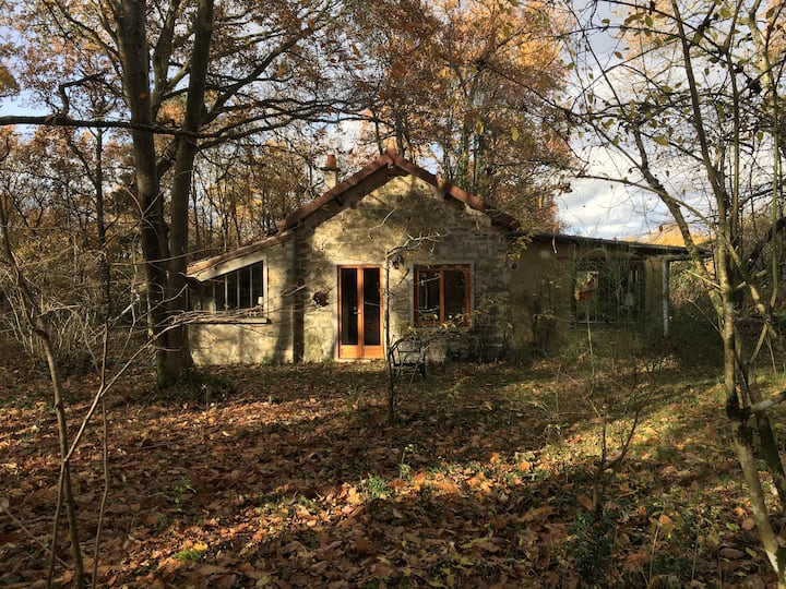 Une petite maison dans  la for t  Maisons  louer  Milly 