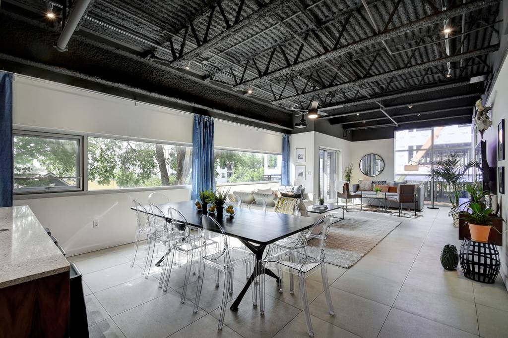 Hip Designer Loft | Walk to 6th Street & Rainey