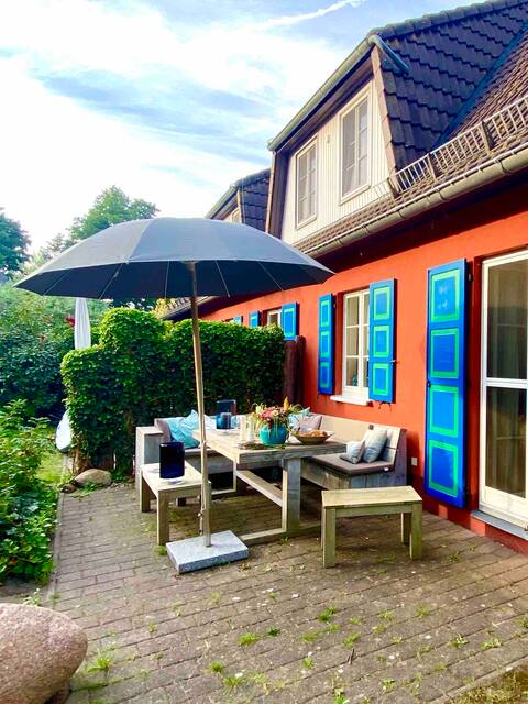 Stylish duplex in the heart of Ahrenshoop
