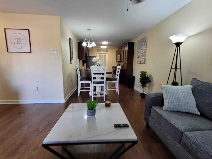 Cheerful Getaway! 20 Min From Galveston Beach - Kemah, TX
