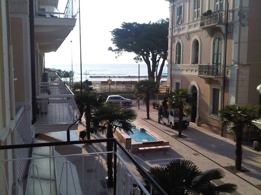 vista dal terrazzo principale