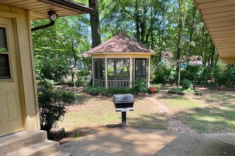 Gazebo Getaway