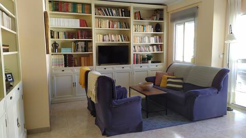 Propiedad de Airbnb exitosa: Spacious and cozy apartment in Triana. en Triana Casco Antiguo