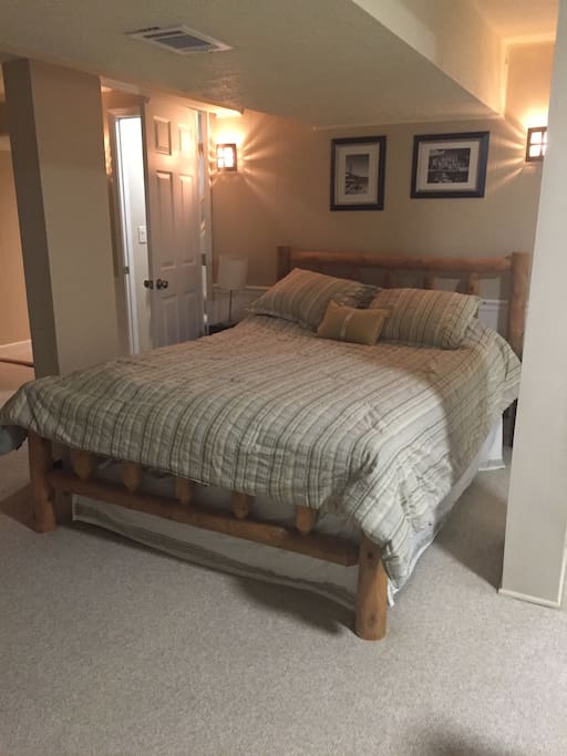 Queen bed